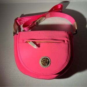 Lilly Pulitzer Aura Pink Neoprene Crossbody Bag Purse Pocketbook New Neon Barbie
